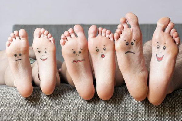 Tác dụng của muối ngâm chân thảo dược là gì?